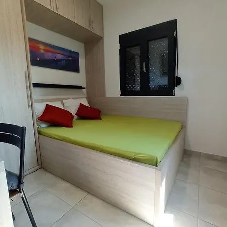 Nikos & Patras Apartmán Nea Plagia