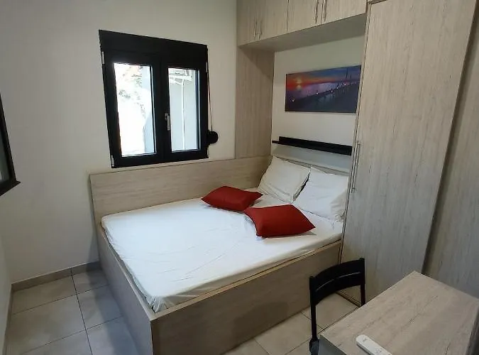 Apartament Nikos & Patras Nea Plagia